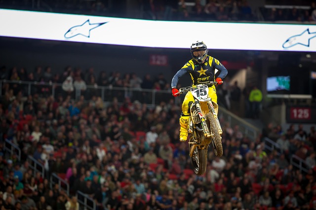 一位强硬但 一位强硬但